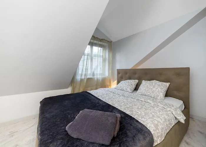 Chic & In Avoti District *